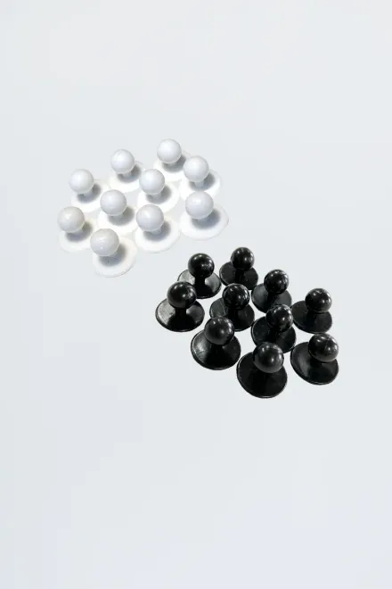 Stud Buttons Black/White