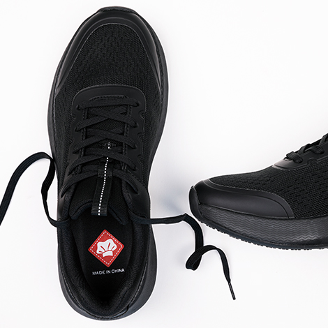 Lightweight & breathable